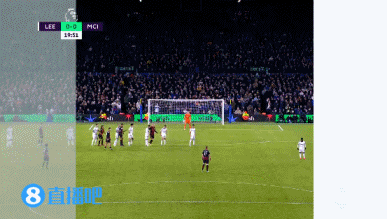 巴萨迎战贝蒂斯！五连胜后的关键一战，领头羊能否延续辉煌？（巴萨战贝蒂斯：五连胜后的硬仗，榜首能否延续强势？）