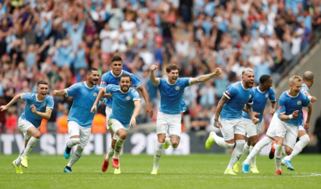 扎鸟给年轻球员建议：和真心对自己好的人在一起，信任这些人（扎鸟告诫年轻球员：与真诚善待你的人同行，并信任他们）