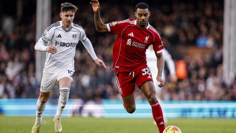 意甲战报：杜维卡斯破门，莫雷诺传射，科莫2-0胜萨索洛（意甲快讯：杜维卡斯建功，莫雷诺一传一射，科莫2-0击败萨索洛）